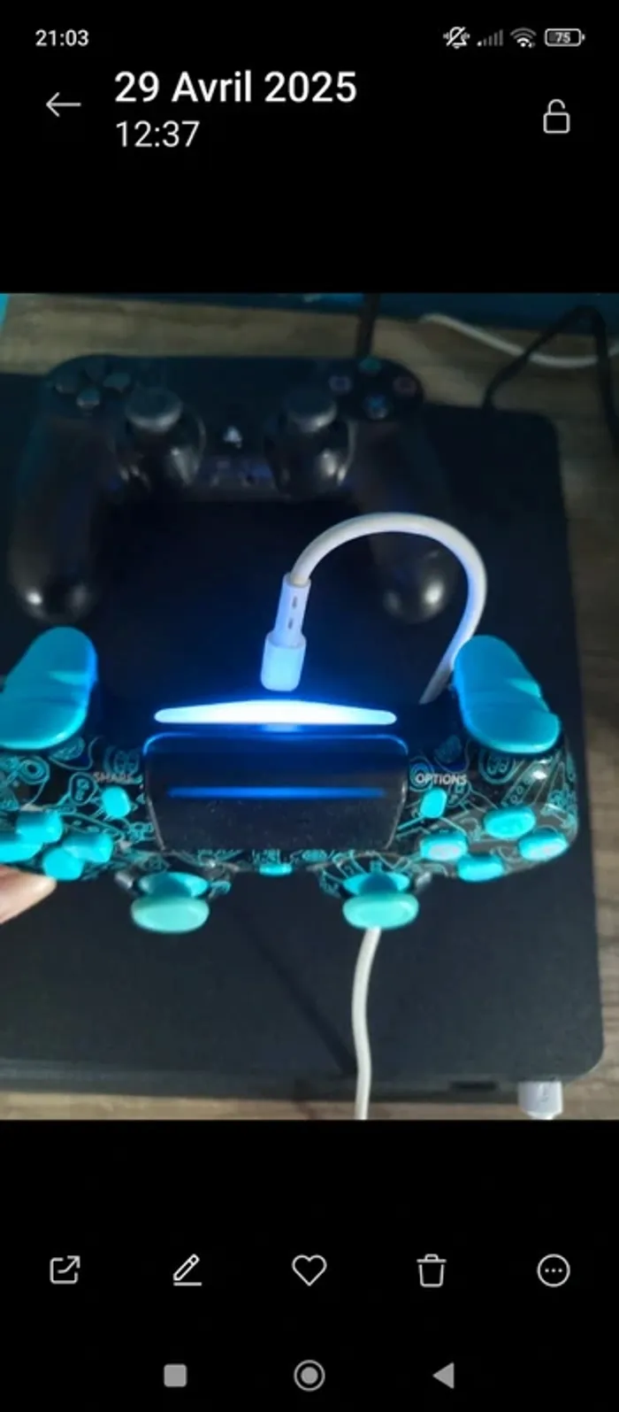Ps4 500go avec 3 manettes et 6 jeux - photo numéro 8