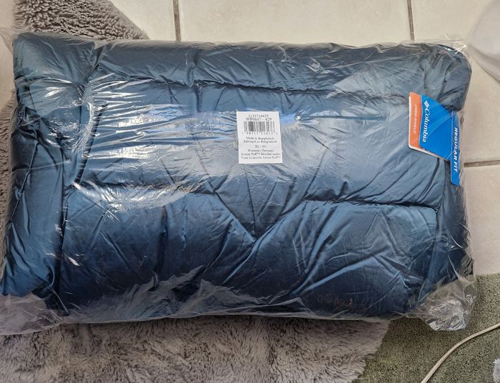 Doudoune Columbia bleu sarcelle Neuve XL - photo numéro 5