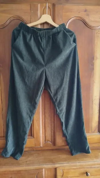 Pantalon taille M