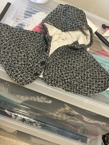 Poncho taille 6mois marque babibou