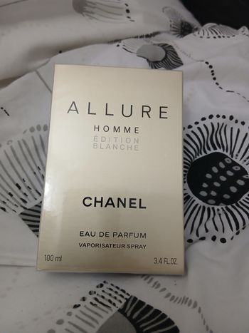 Parfum Allure édition blanche