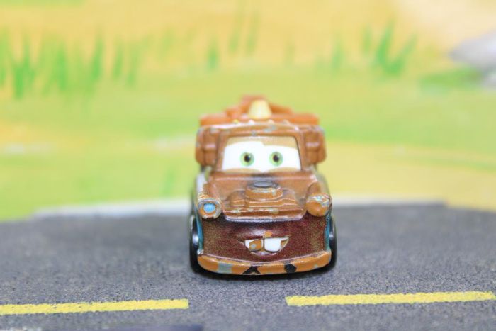 Disney Pixar cars mini racer Martin - photo numéro 8