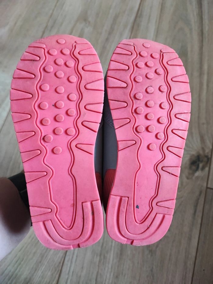 Baskets a scratch fille DPAM taille 25 comme neuf (78) - photo numéro 5