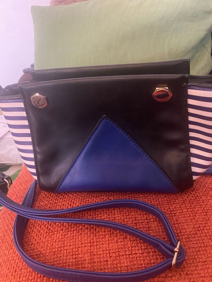 Sac à main bleu marine blanc TBE