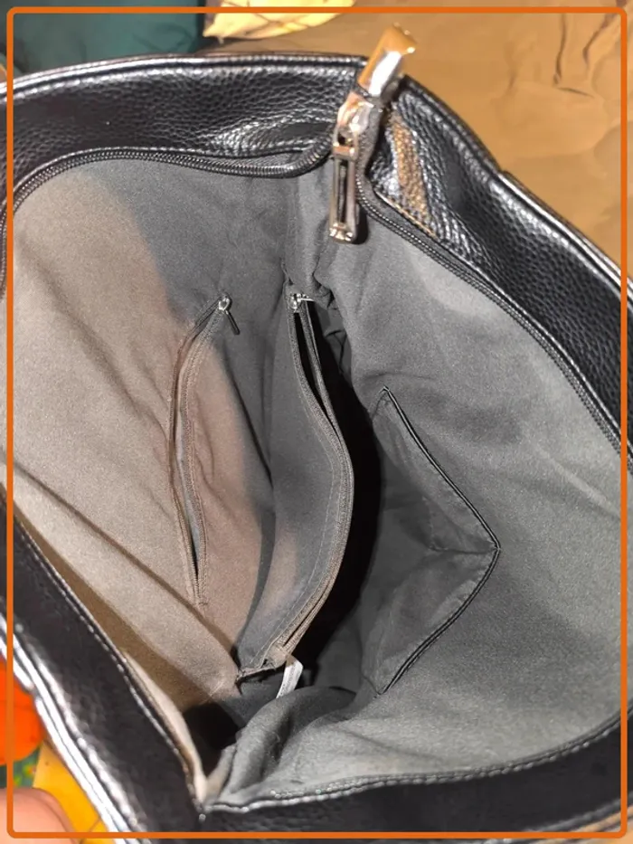 Sac à main (sac à dos) noir - photo numéro 10