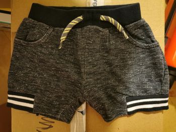 Short taille élastique 12mois
