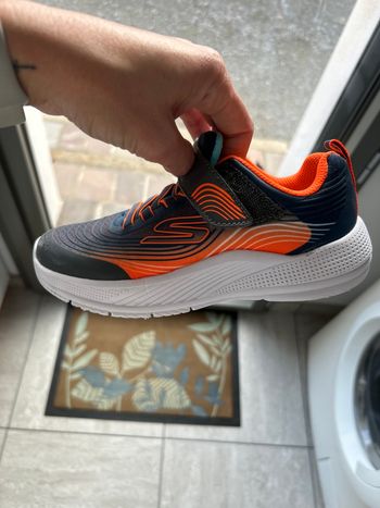 Basket Skecher taille 32