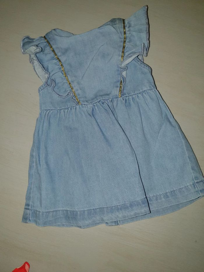 Lot de 2 robes - photo numéro 2