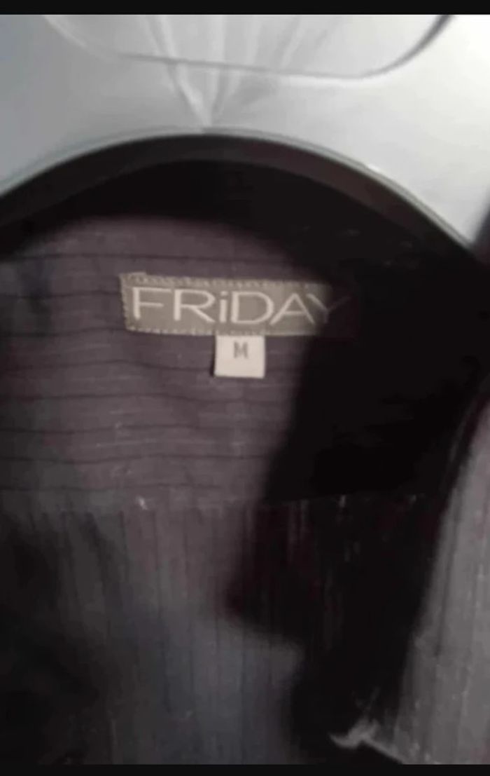 chemise manches longues noire à rayures noire friday taille M - photo numéro 2