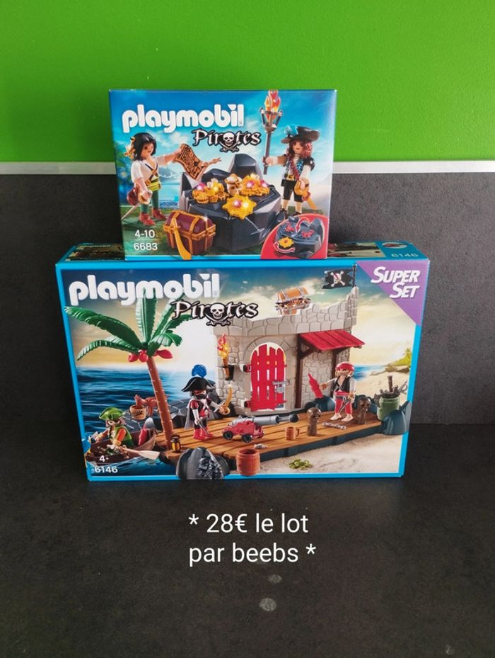 Lot playmobil pirates : forteresse et trésor