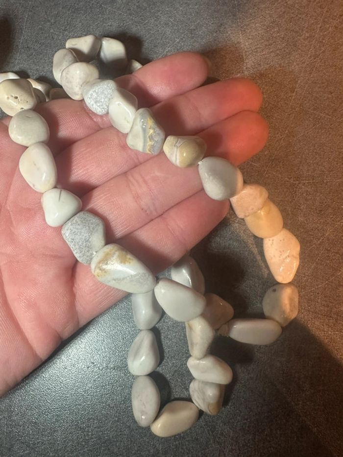 Collier en howlite véritable du Canada - Pierre naturelle - photo numéro 3