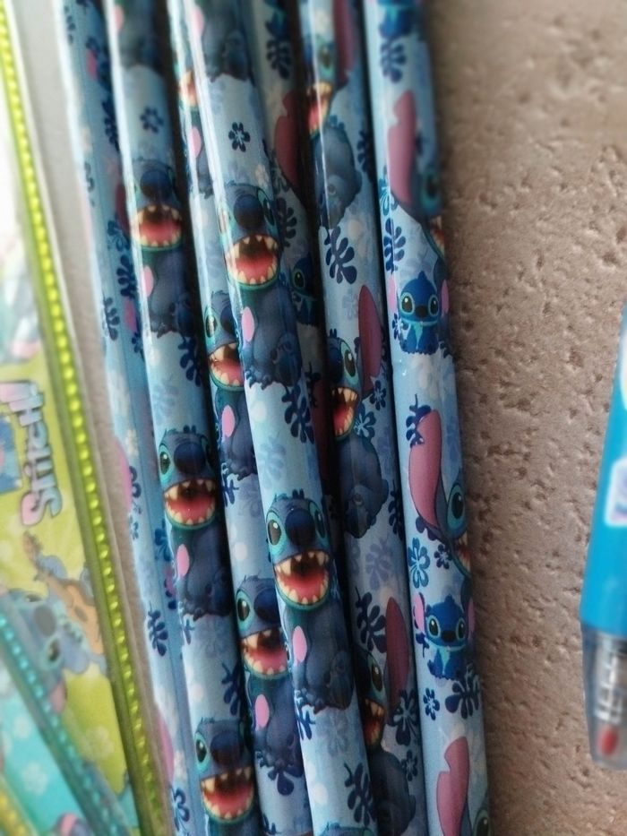 Lot fournitures scolaires Stitch - photo numéro 6