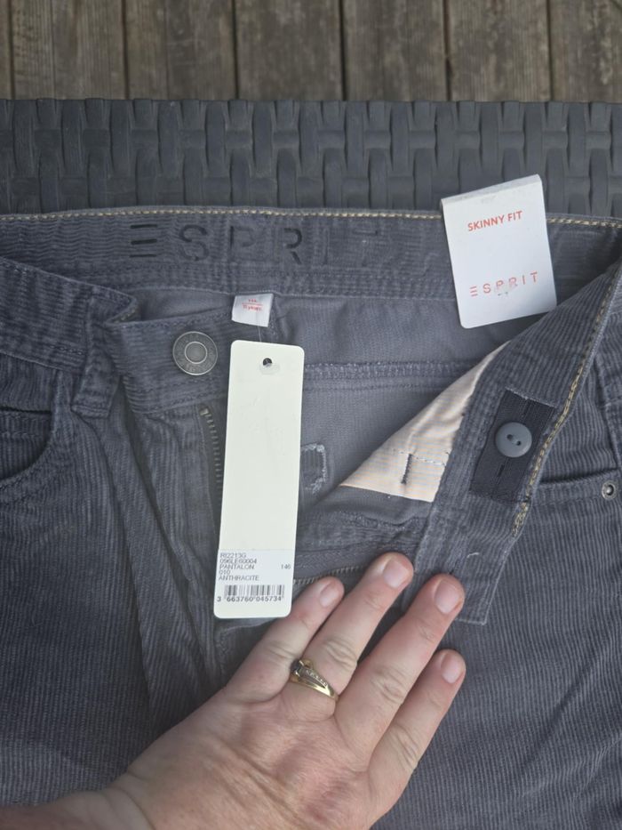 Jeans Esprit taille 11 ans - photo numéro 3