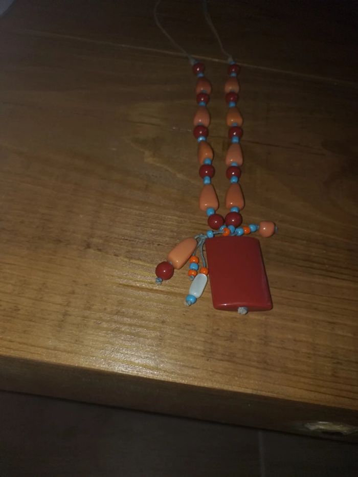Collier orange rouge bleu - photo numéro 2