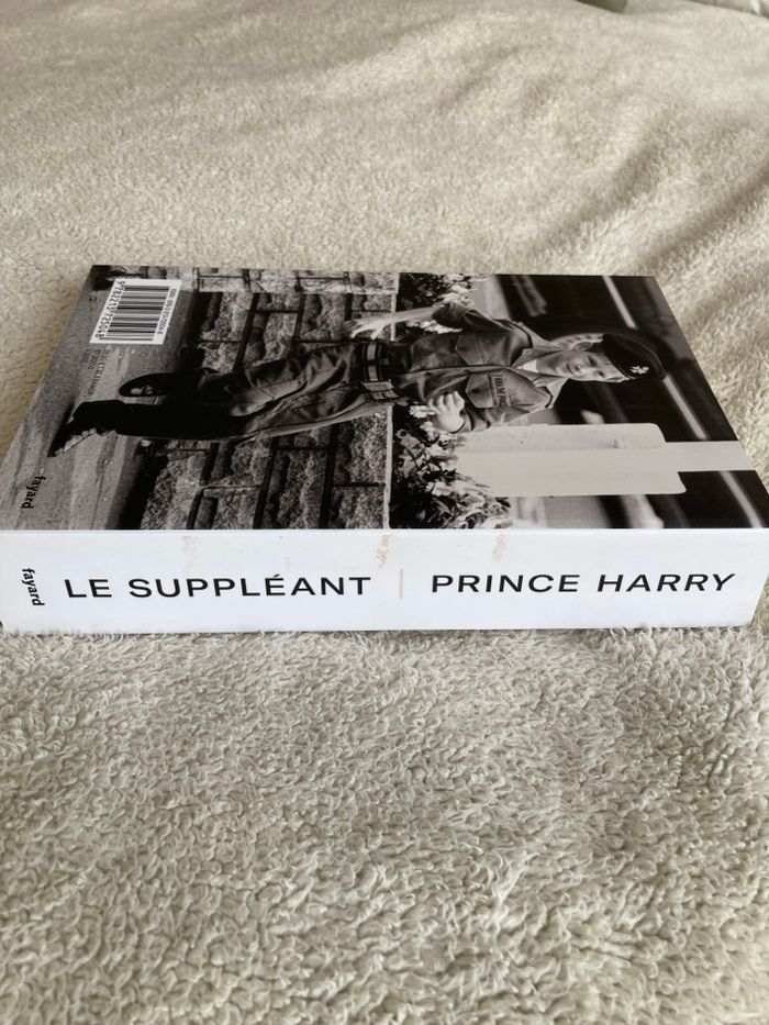 Livre le suppléant Prince Harry - photo numéro 3