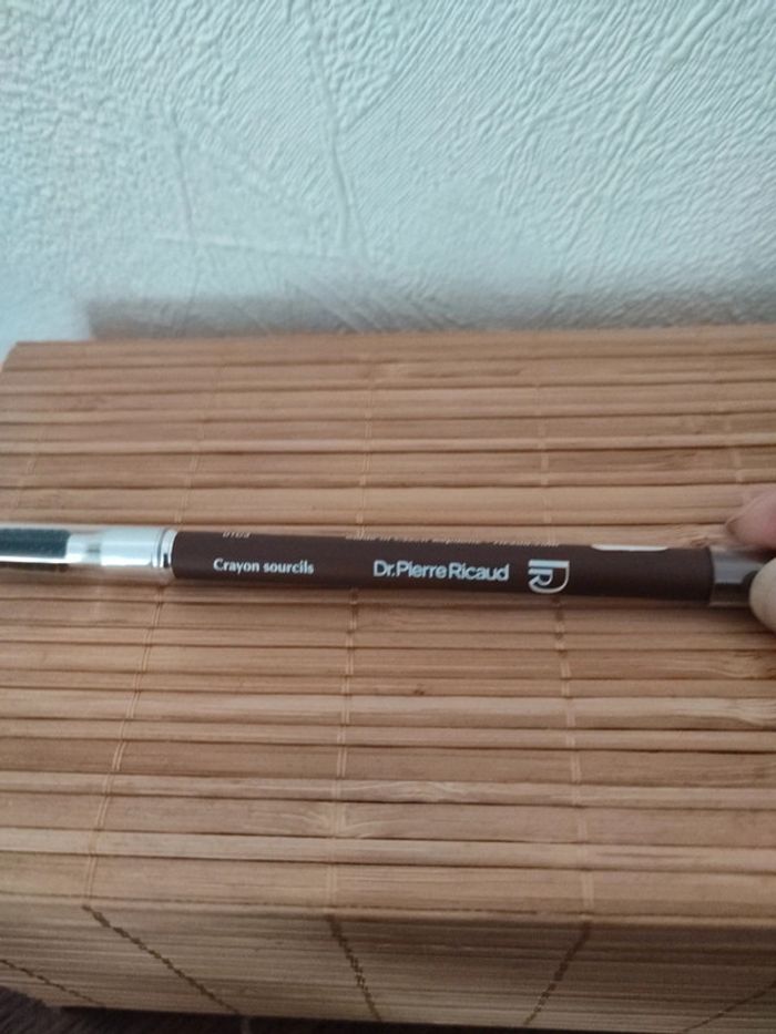 Crayon sourcils brun foncé - photo numéro 2