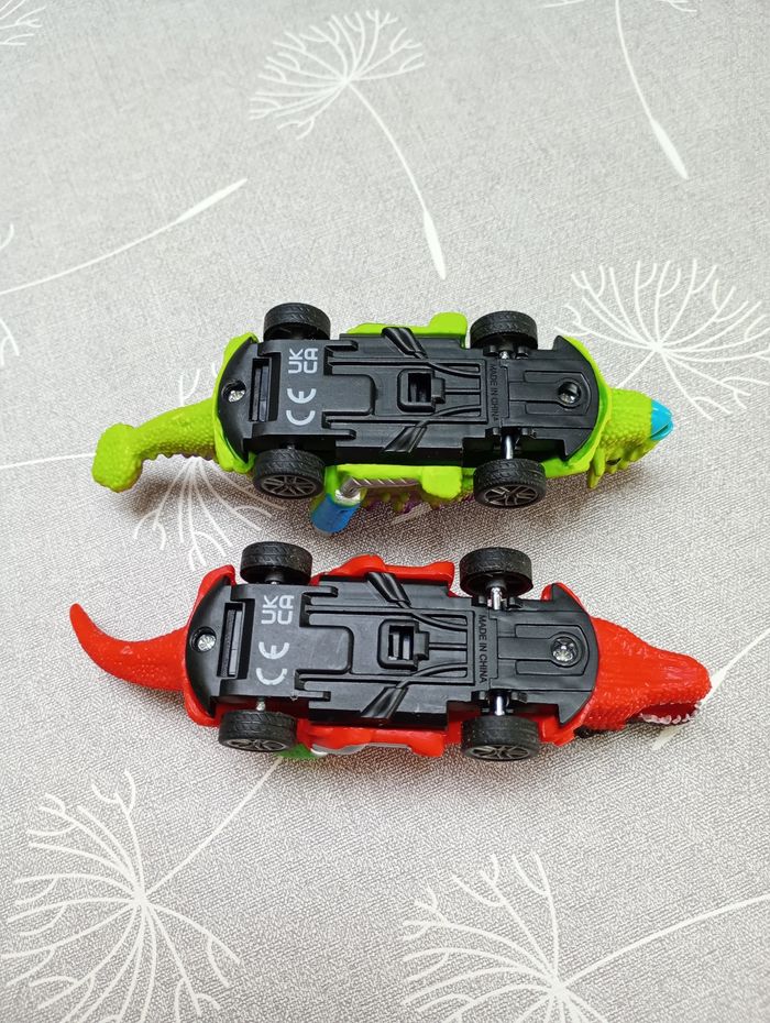 Voitures dinosaures - photo numéro 4