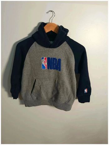 C11 sweat gris Zara 9 ans