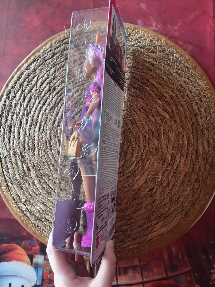 Clawdeen Wolf Budget Doll - photo numéro 2