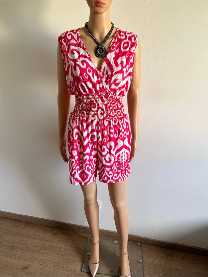 Combishort rose et blanc sans manches taille XL/XXL jamais porté (taille petit) - photo numéro 3