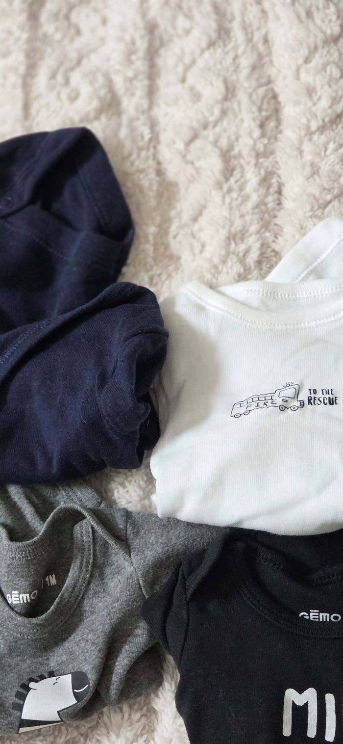 Lot 4 bodies 50 cm 1 mois gemo - photo numéro 3