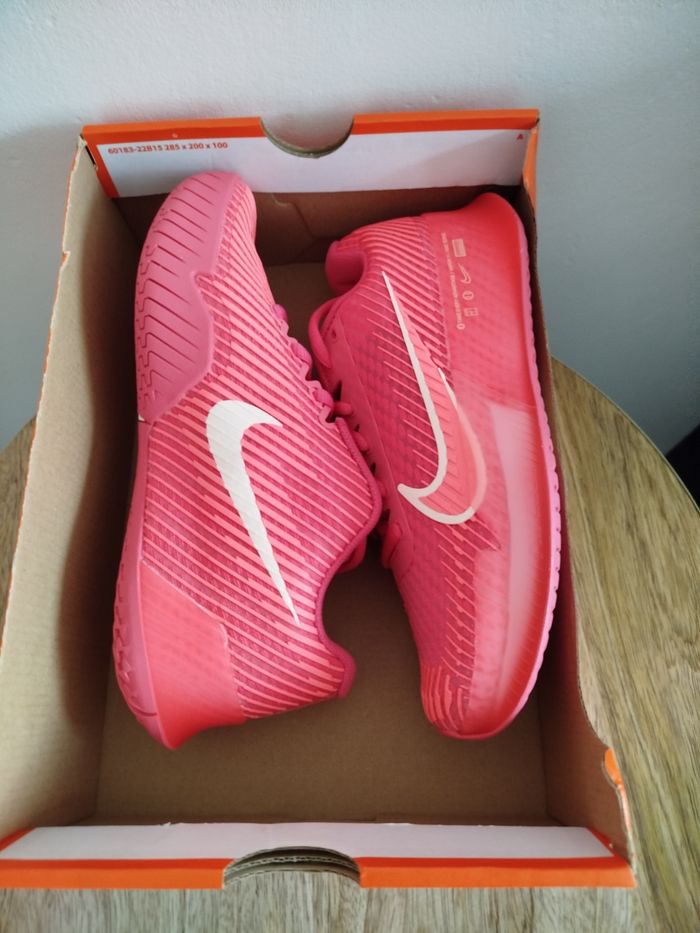 Baskets Nike T 35,5 - photo numéro 9