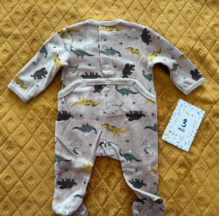 Lot 3 pyjamas velours Kiabi - photo numéro 5