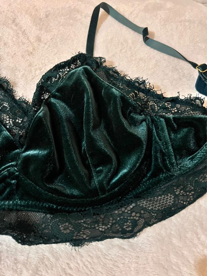 Soutien Gorge Chic En Velours Et Dentelle Taille L - photo numéro 3