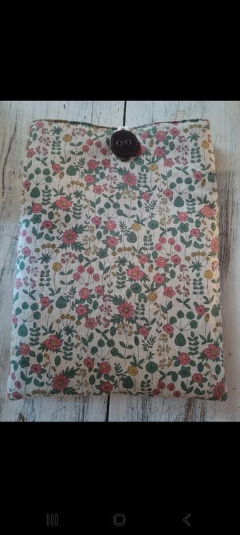 Pochette de protection pour livre ou tablette grand format TyJalel