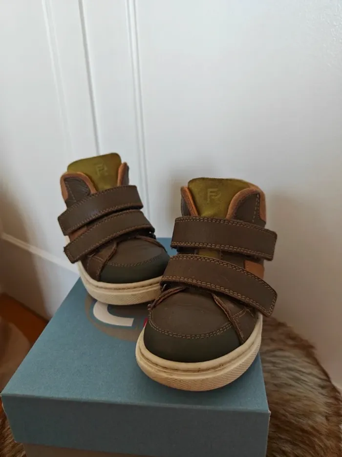 Bottines garçon taille 26 - photo numéro 3