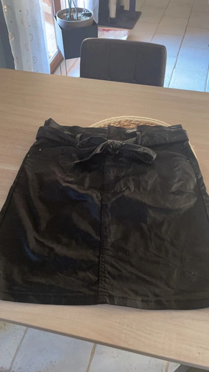 Jupe huilée noire