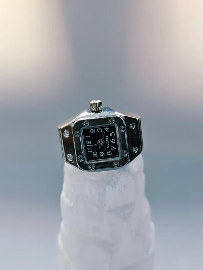 Bague Montre Argentée Cadran Carré Noir - photo numéro 2