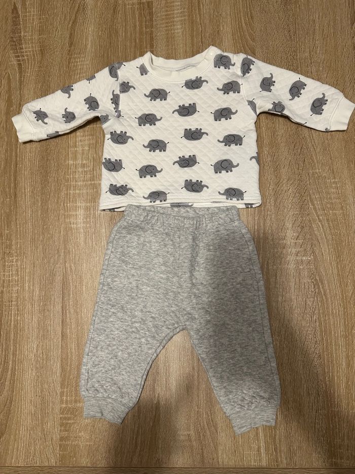 Ensemble garçon 3-6 mois en très bon état - photo numéro 3