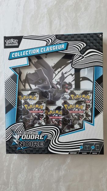 Coffret classeur ev10.5 foudre noire pokemon
