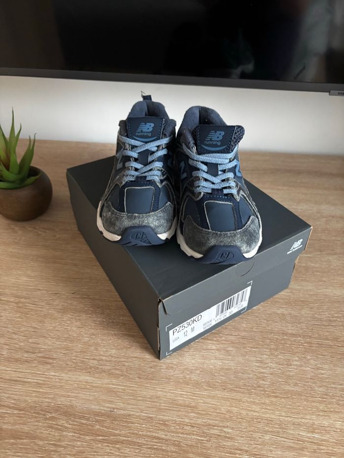 Basket new balance 530 enfant basse bleu taille 30 - photo numéro 5