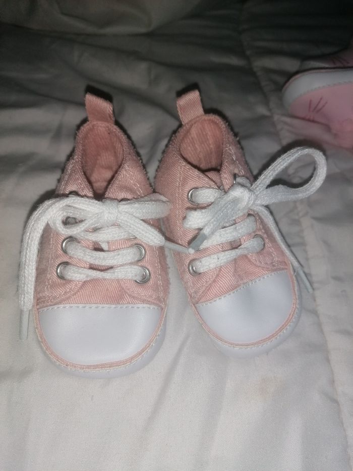 Petite chaussure bébé fille