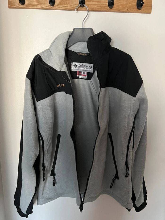 Veste polaire Columbia taille M - photo numéro 2