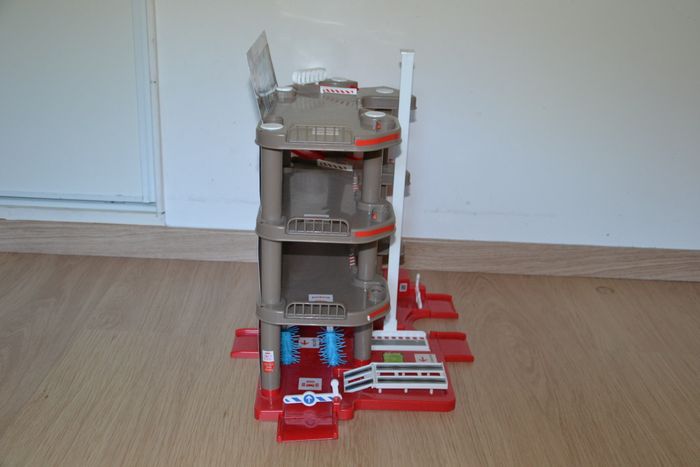 Super Garage Total 4 niveaux - photo numéro 2