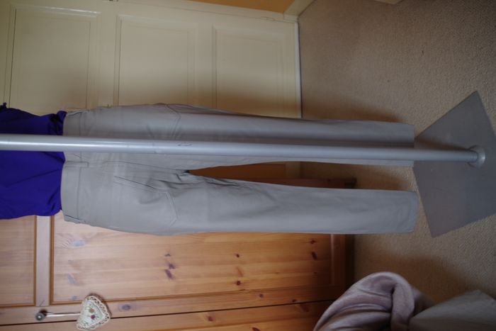 Stradivarius - Pantalon simili-cuir gris galet T 42 - photo numéro 6
