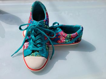 Superbe baskets en toile Desigual turquoise, pointure 36