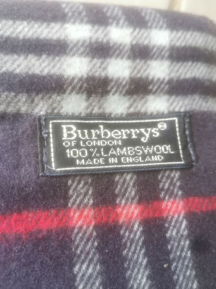 Écharpe Burberry bleu - photo numéro 3