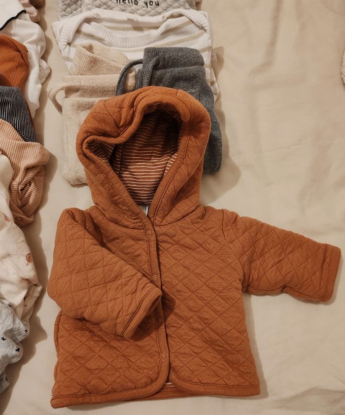 Lot vêtements 1 mois - photo numéro 4
