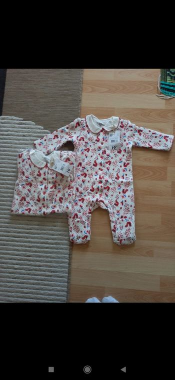 2 pyjamas neufs