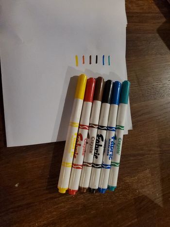 Lot de 6 feutres spécial tissu