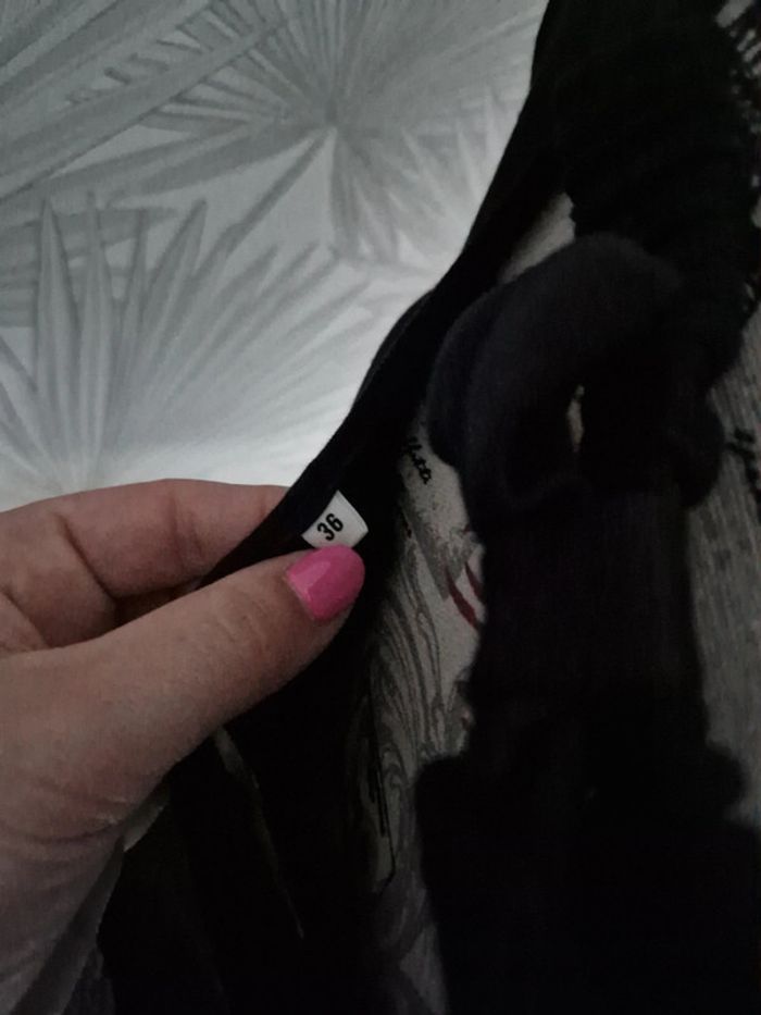 Jolie robe chic Naf Naf taille 36 - photo numéro 7