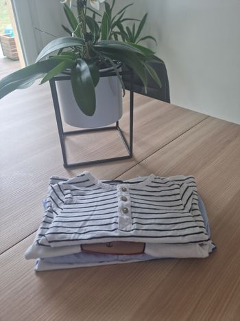 Lot 4 hauts à manche longues