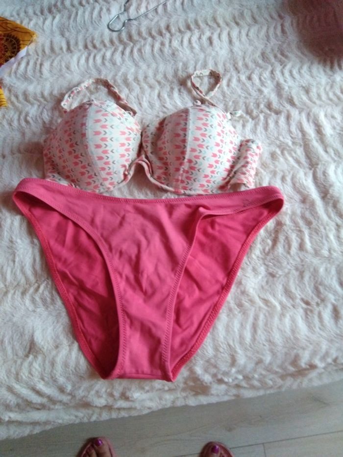 Maillot de bain 2 pièces - photo numéro 2