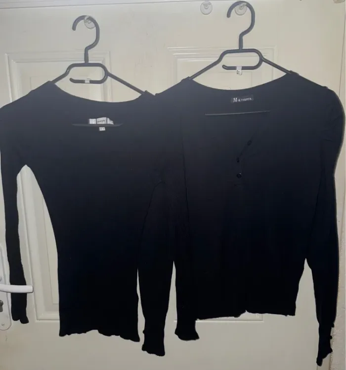 Lot de 2 hauts noir manches longues taille S