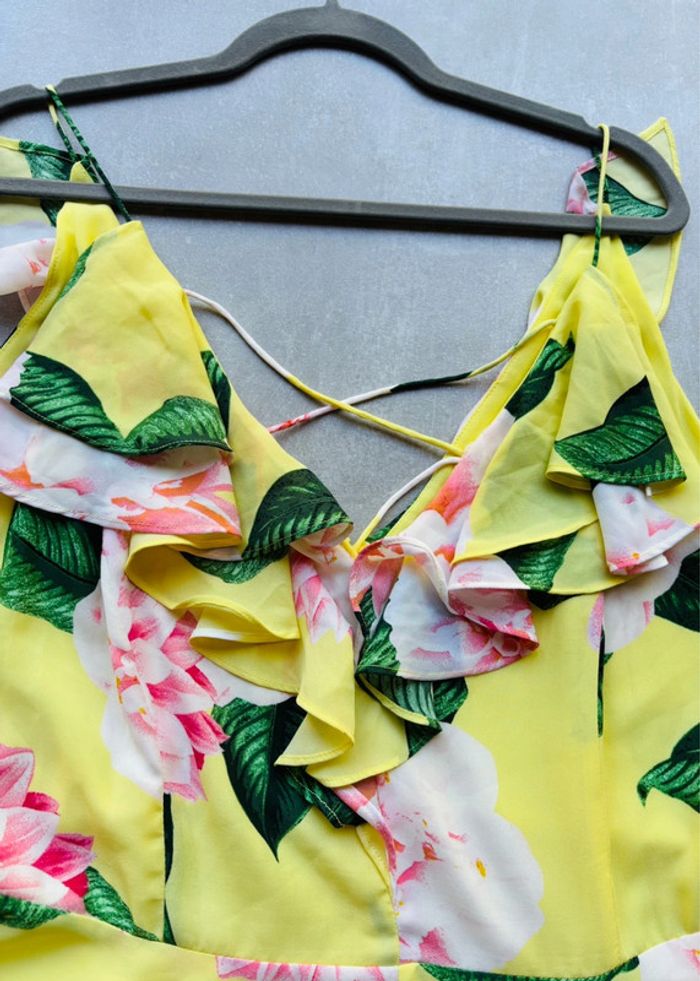 Magnifique robe fleurie jaune New Look neuve - photo numéro 2