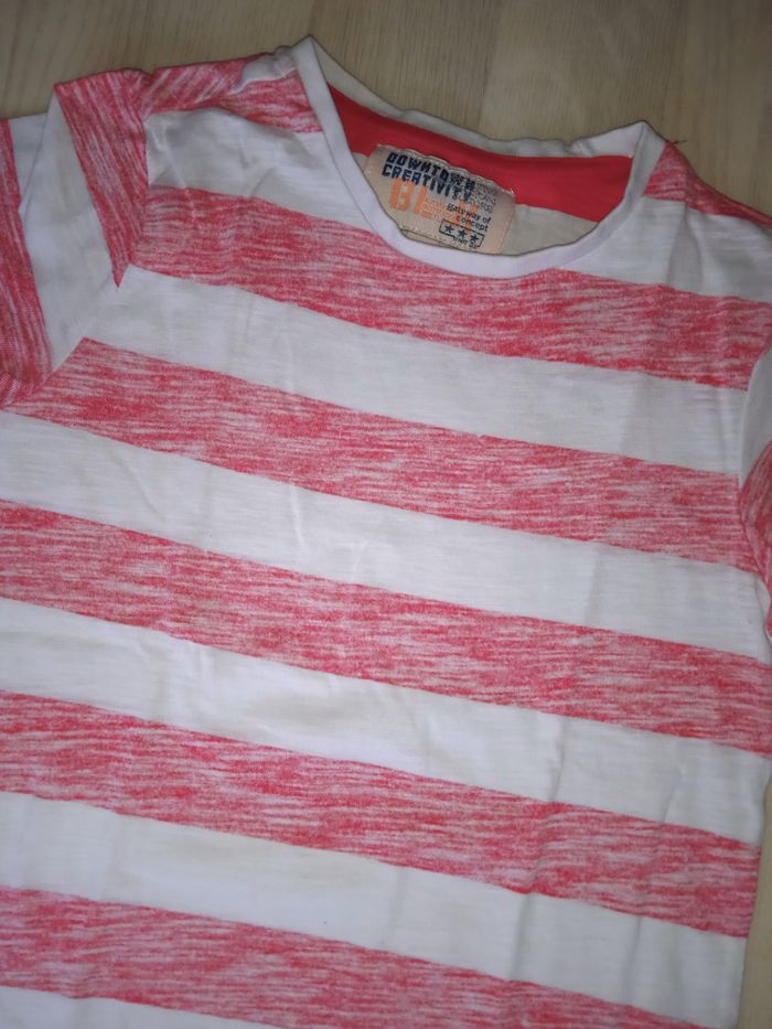 Tee-shirt à rayures rouges Primark T. 6 ans - photo numéro 2